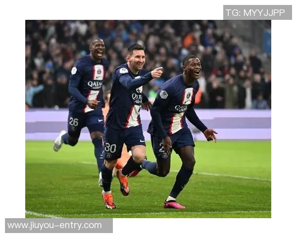 波尔图友谊赛完胜巴黎圣日耳曼点球大战引发全场热烈反响